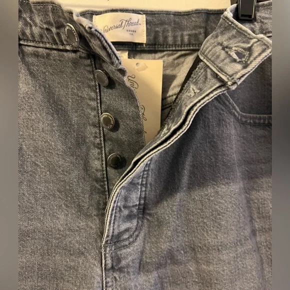 Universal Thread Women's Gray Button Up Jeans (Size 14) NWT - Picture 2 of 4